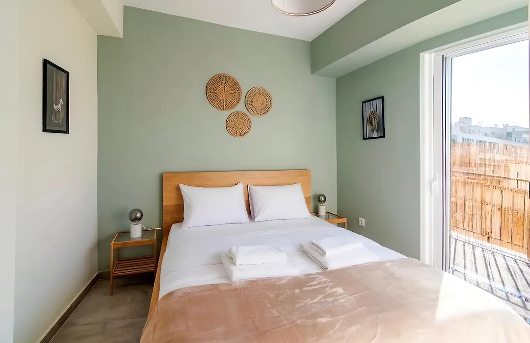 Cosy & Stylish 1-Bedroom Apartment In The Centre-1