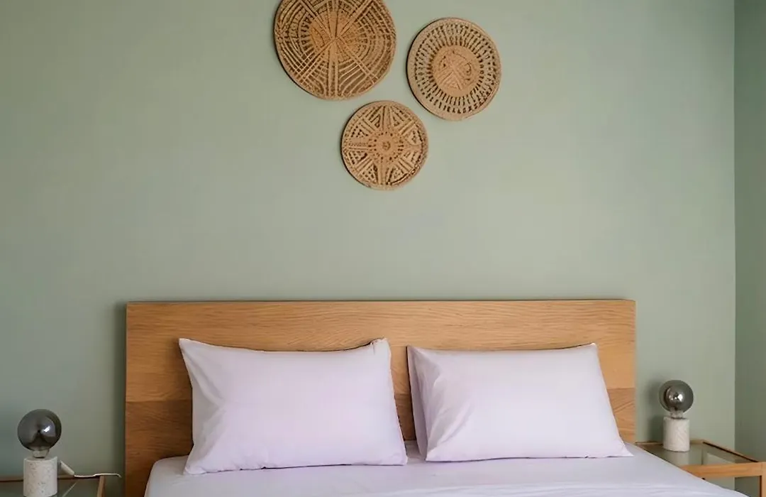 Cosy & Stylish 1-Bedroom Apartment In The Centre-1