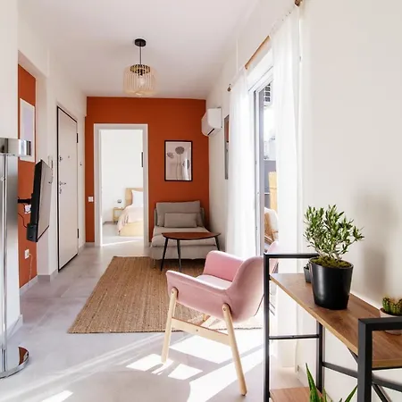 Cosy & Stylish 1-Bedroom Apartment In The Centre-2